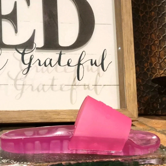 Coach Ulyssa Rubber Slide Bold Pink Wmn Sz 8 with box - Picture 1 of 6